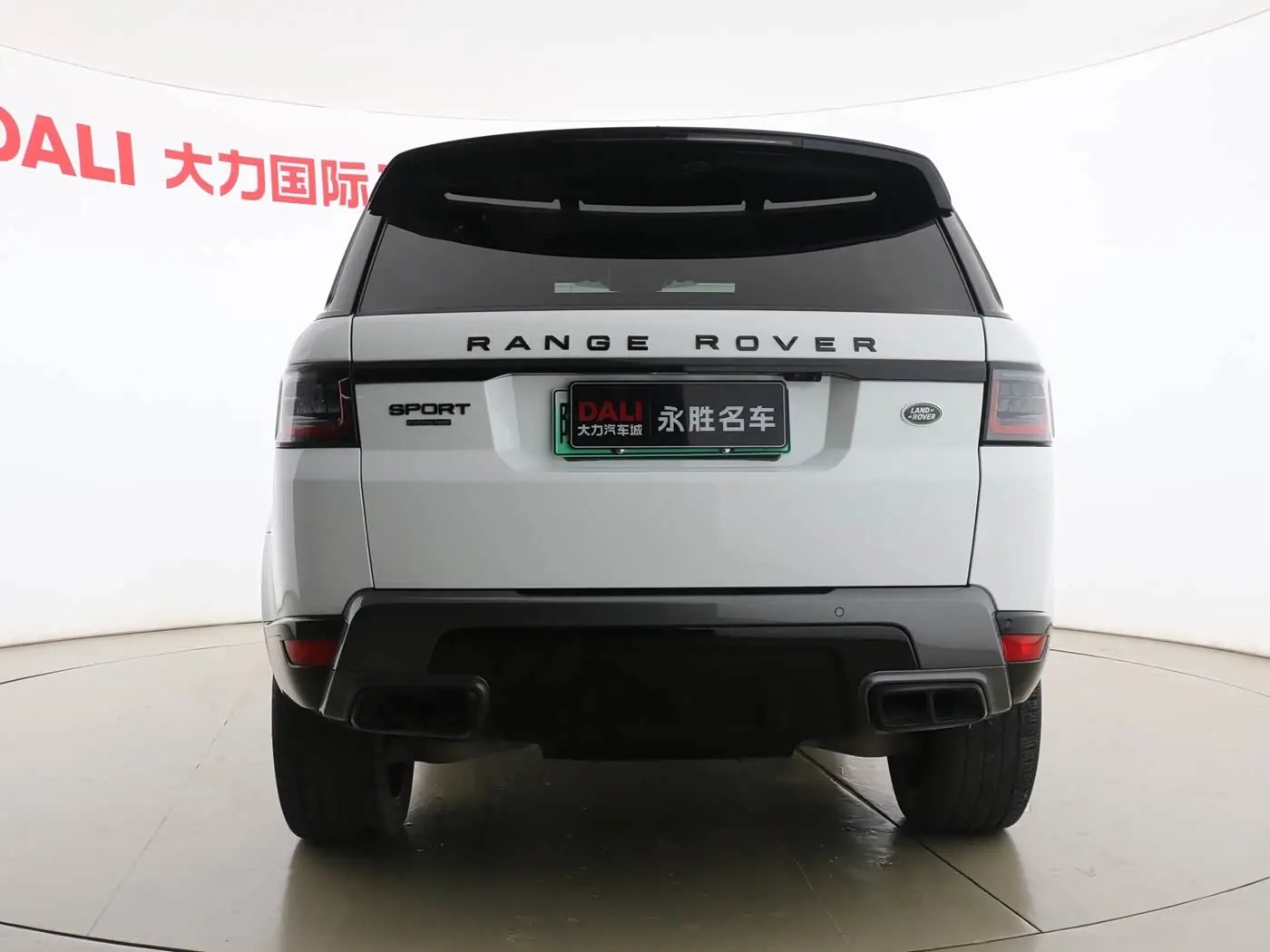 Land Rover Range Rover Sport PHEV 2018 — Photo 14/16