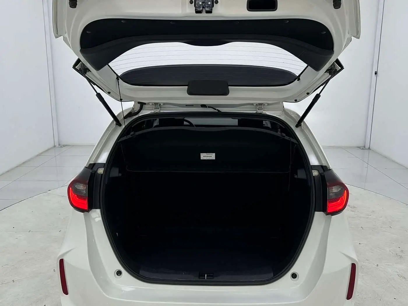Honda Fit 2022 — Photo 16/18