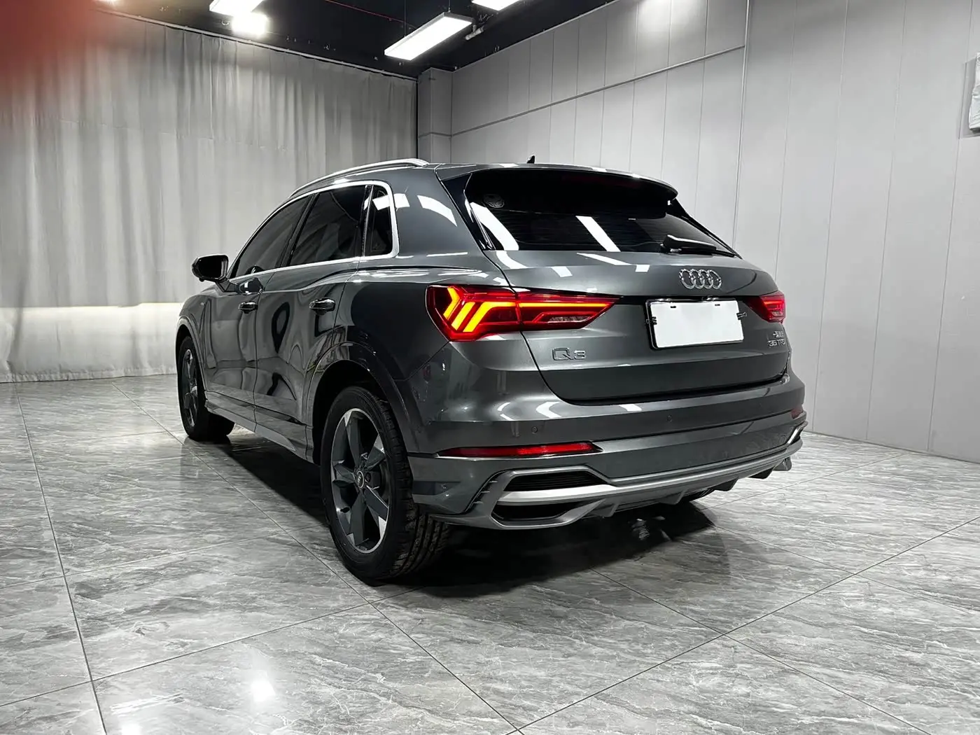 Audi Q3 2022 — Фото 4/20