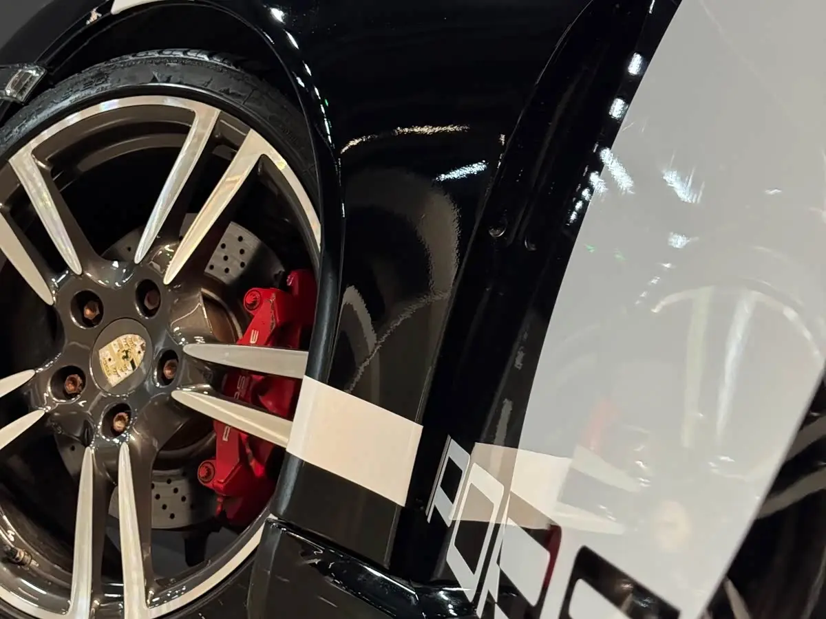 Porsche 911 2011 — Photo 13/20