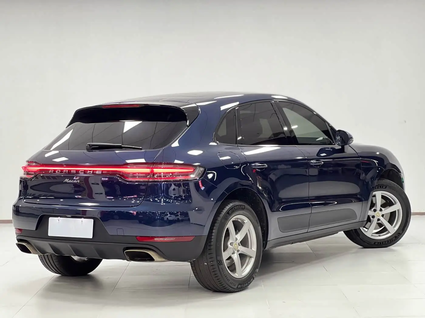 Porsche Macan 2020 — Photo 16/20