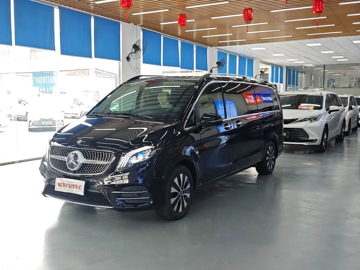 Mercedes-Benz Vito 2022 — Photo 1/20