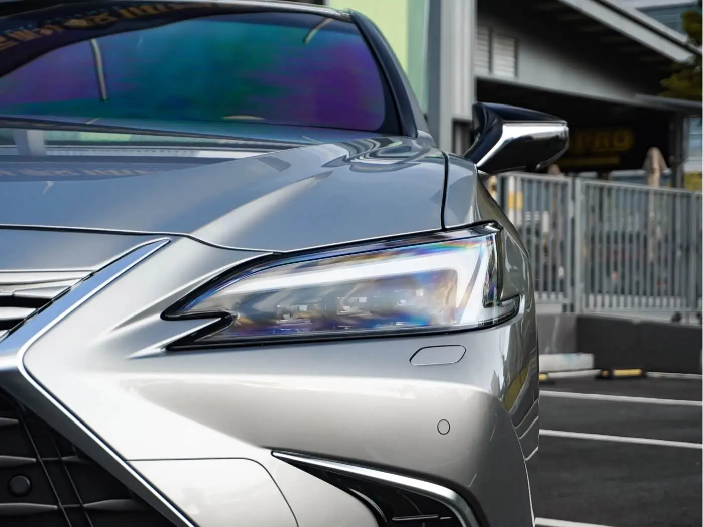 Lexus ES 2025 — Photo 3/20