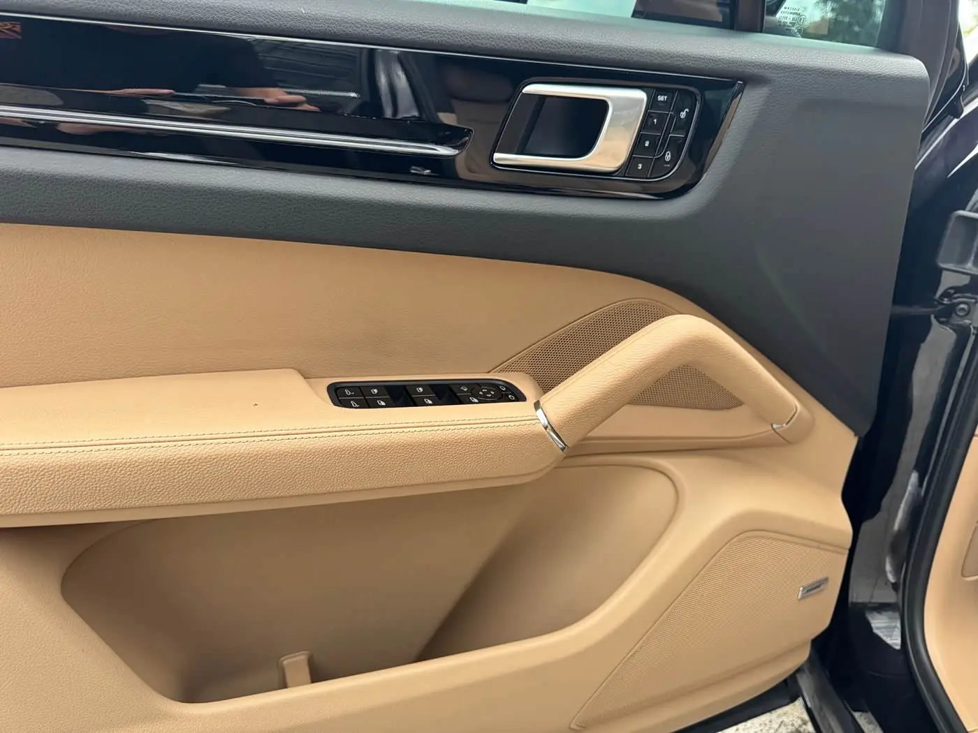 Porsche Cayenne 2018 — Photo 5/15