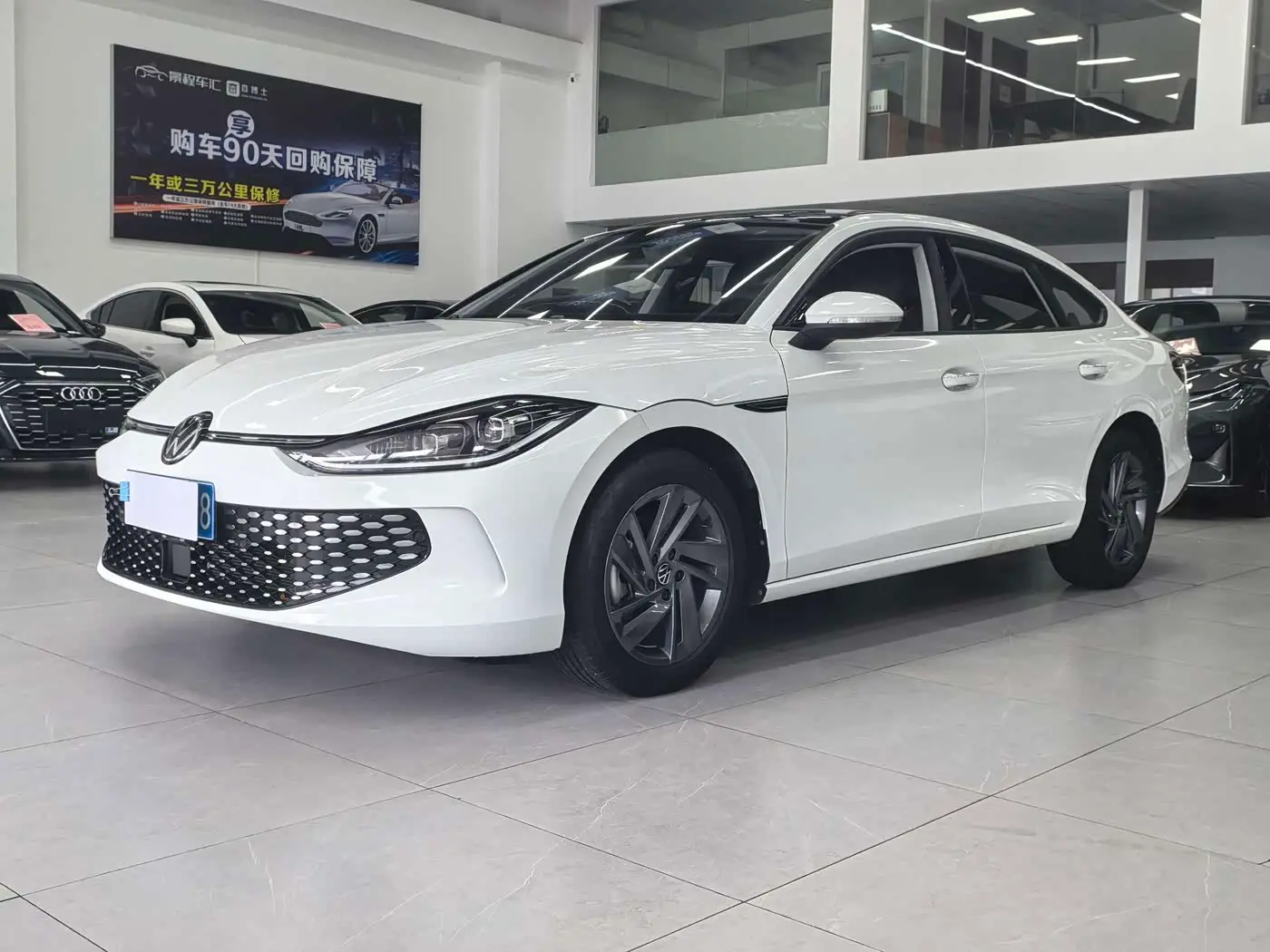 Volkswagen Lamando 2024 — Photo 1/19
