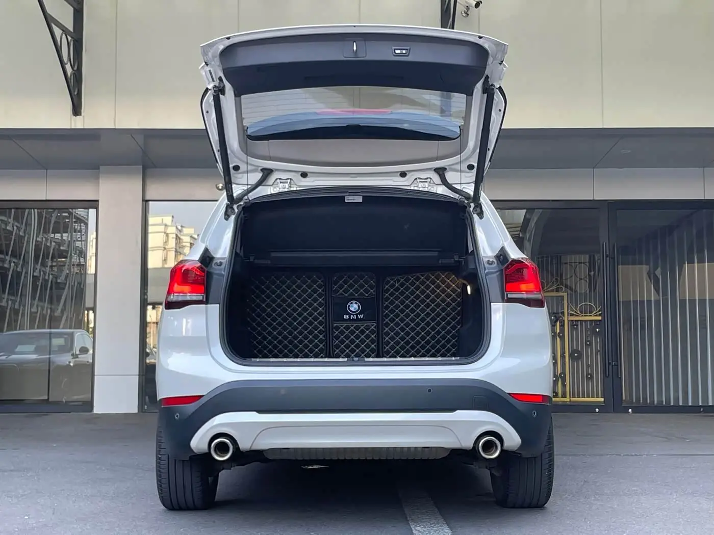 BMW X1 2020 — Фото 6/13