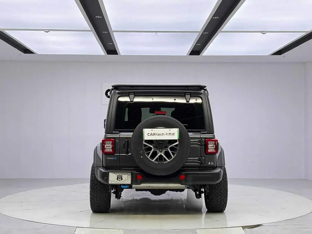 Jeep Wrangler 4xe 2022 — Фото 4/20