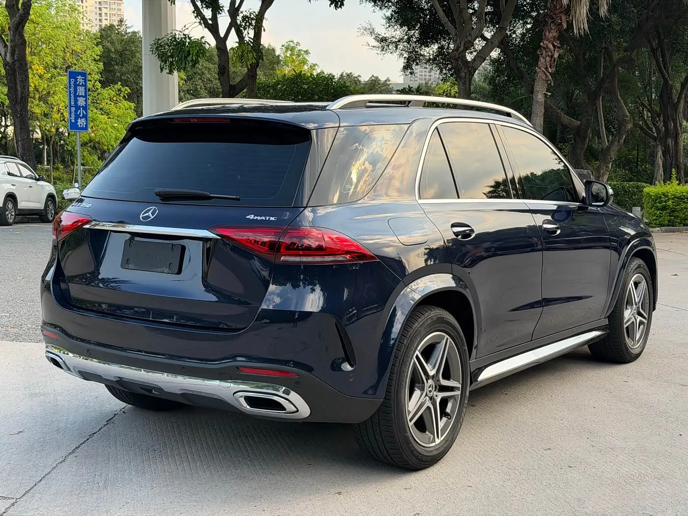 Mercedes-Benz GLE 2021 — Photo 9/10