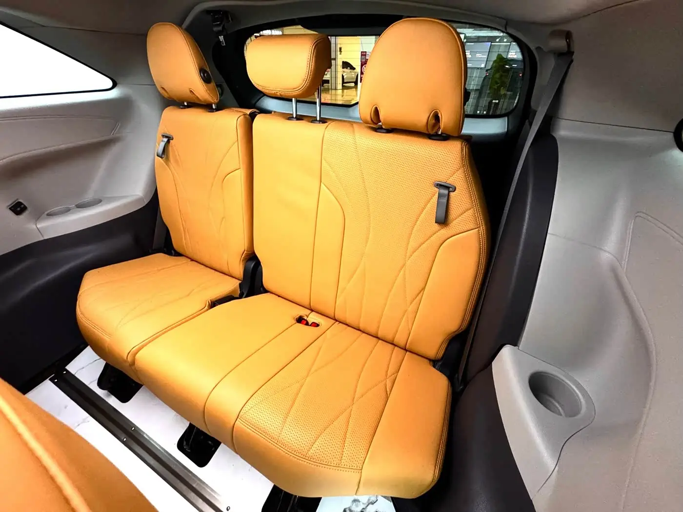 Toyota Sienna 2024 — Photo 20/20