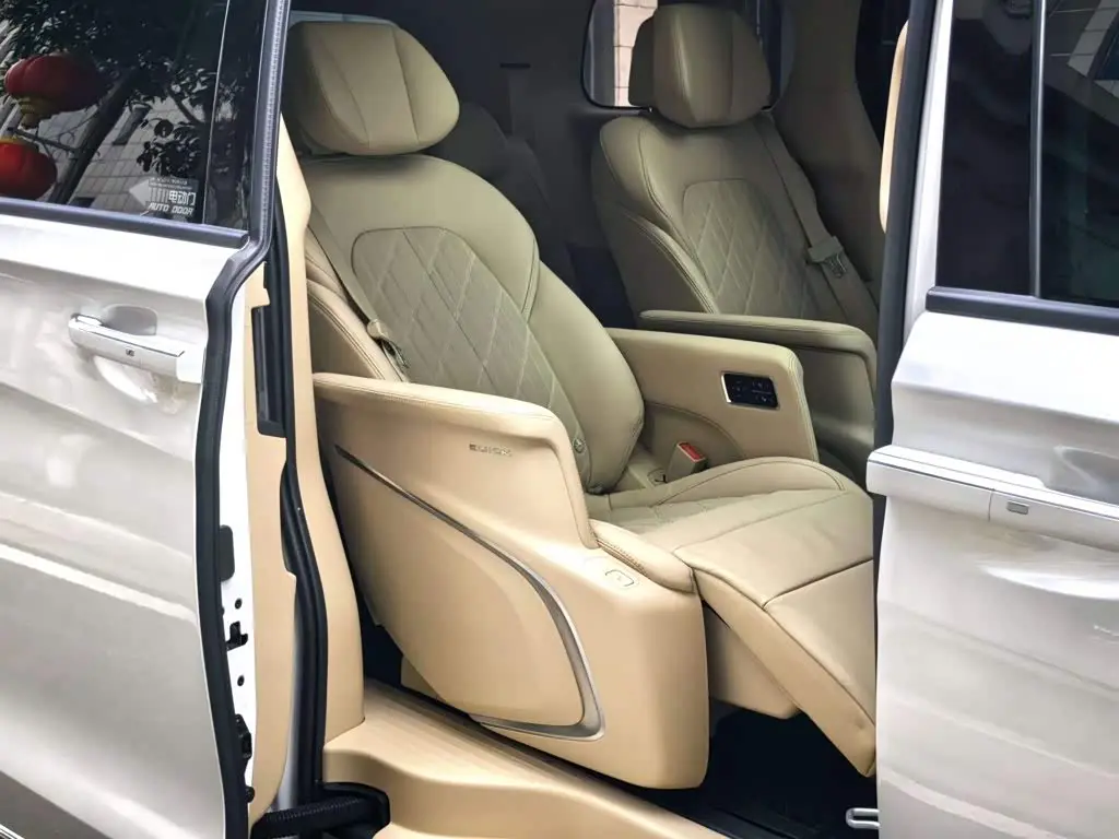 Buick GL8 2023 — ფოტო 6/9