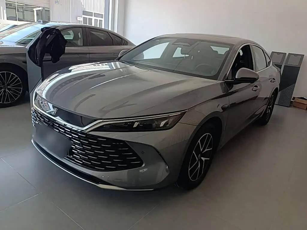 BYD Qin L 2025 — Фото 1/20