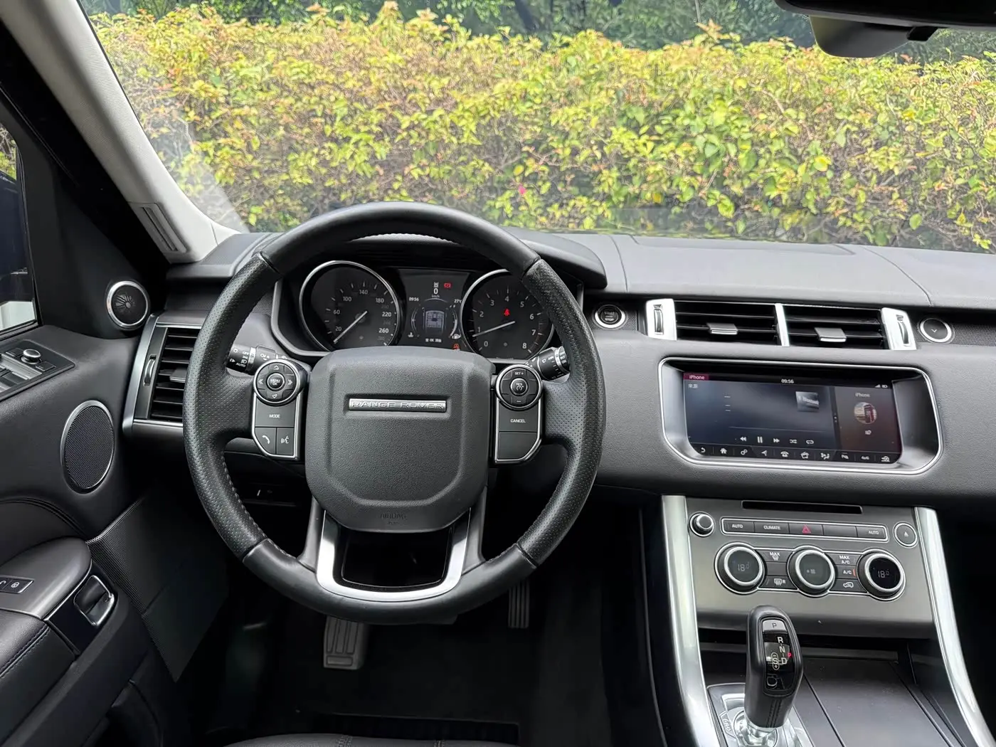 Land Rover Range Rover Sport 2018 — Photo 5/16