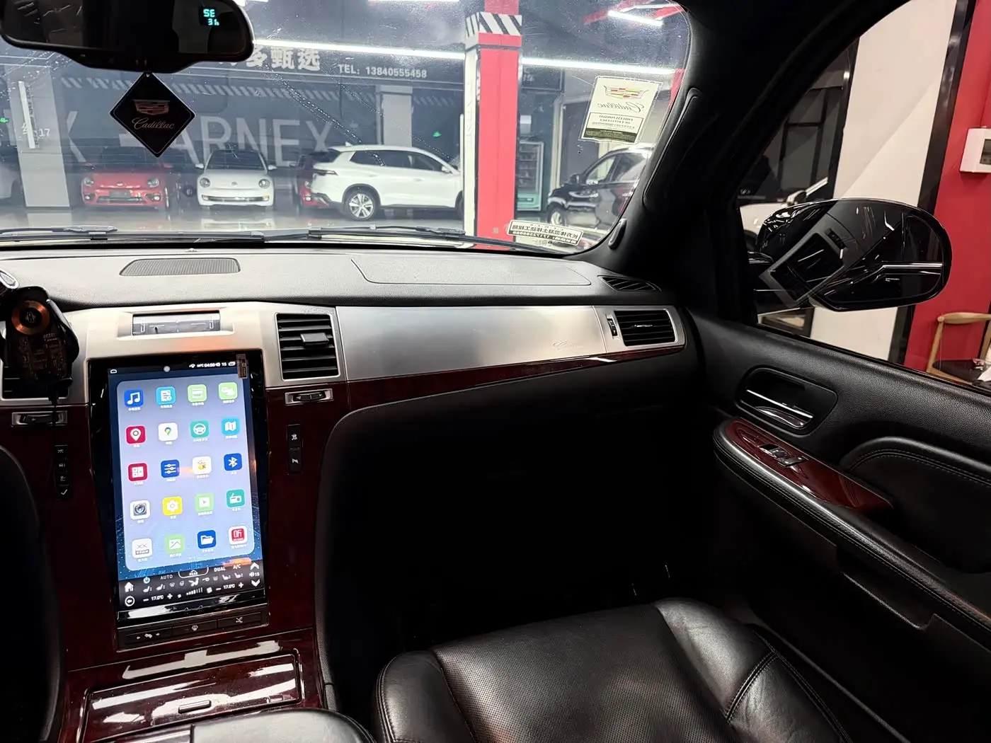Cadillac Escalade 2008 — Photo 12/20