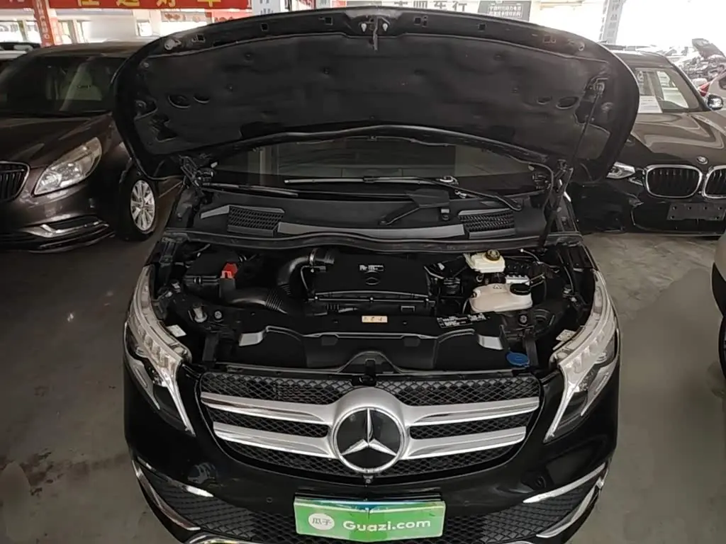 Mercedes-Benz V-Class 2021 — Фото 20/20