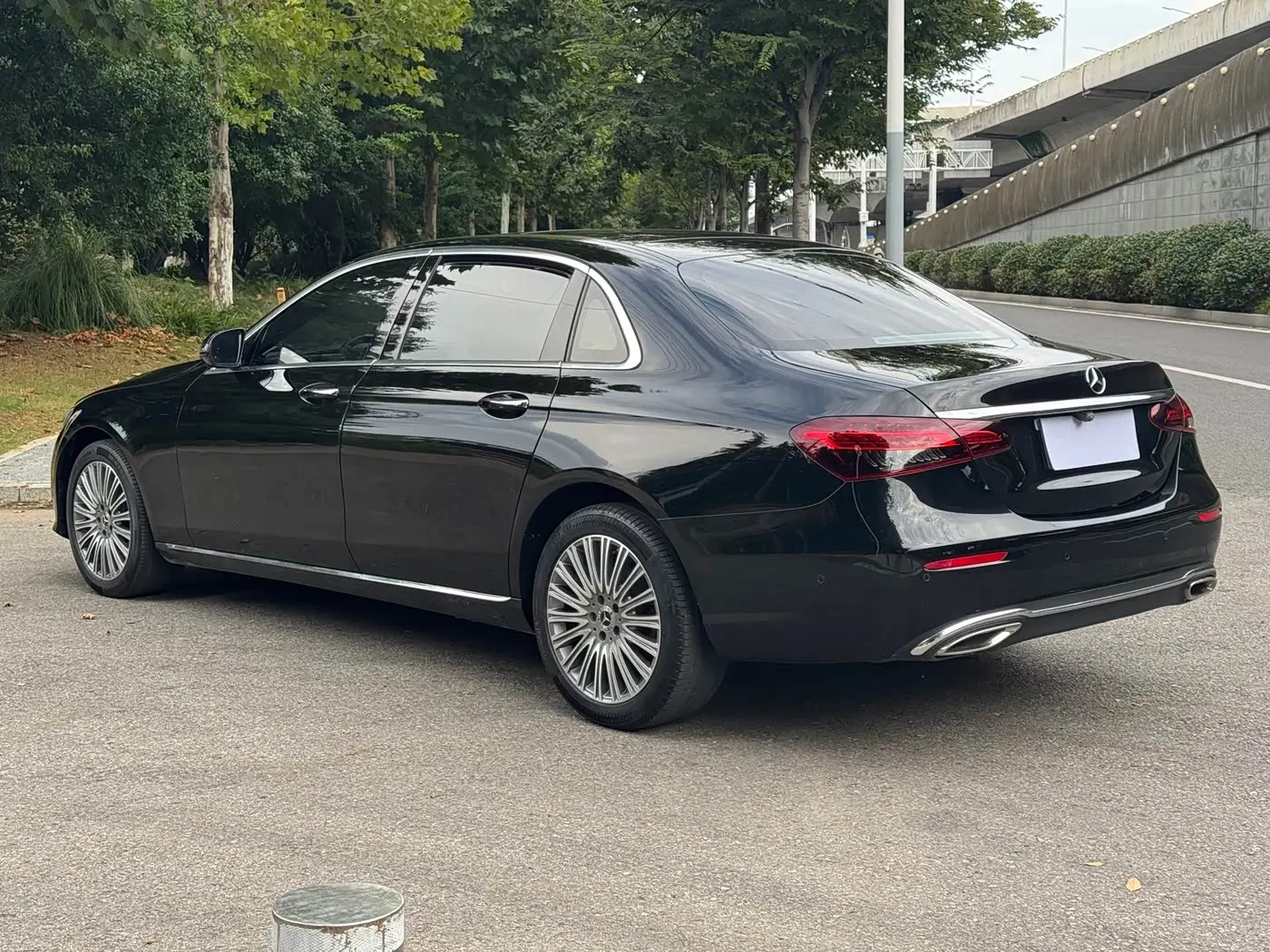 Mercedes-Benz E-Class 2020 — Photo 10/12