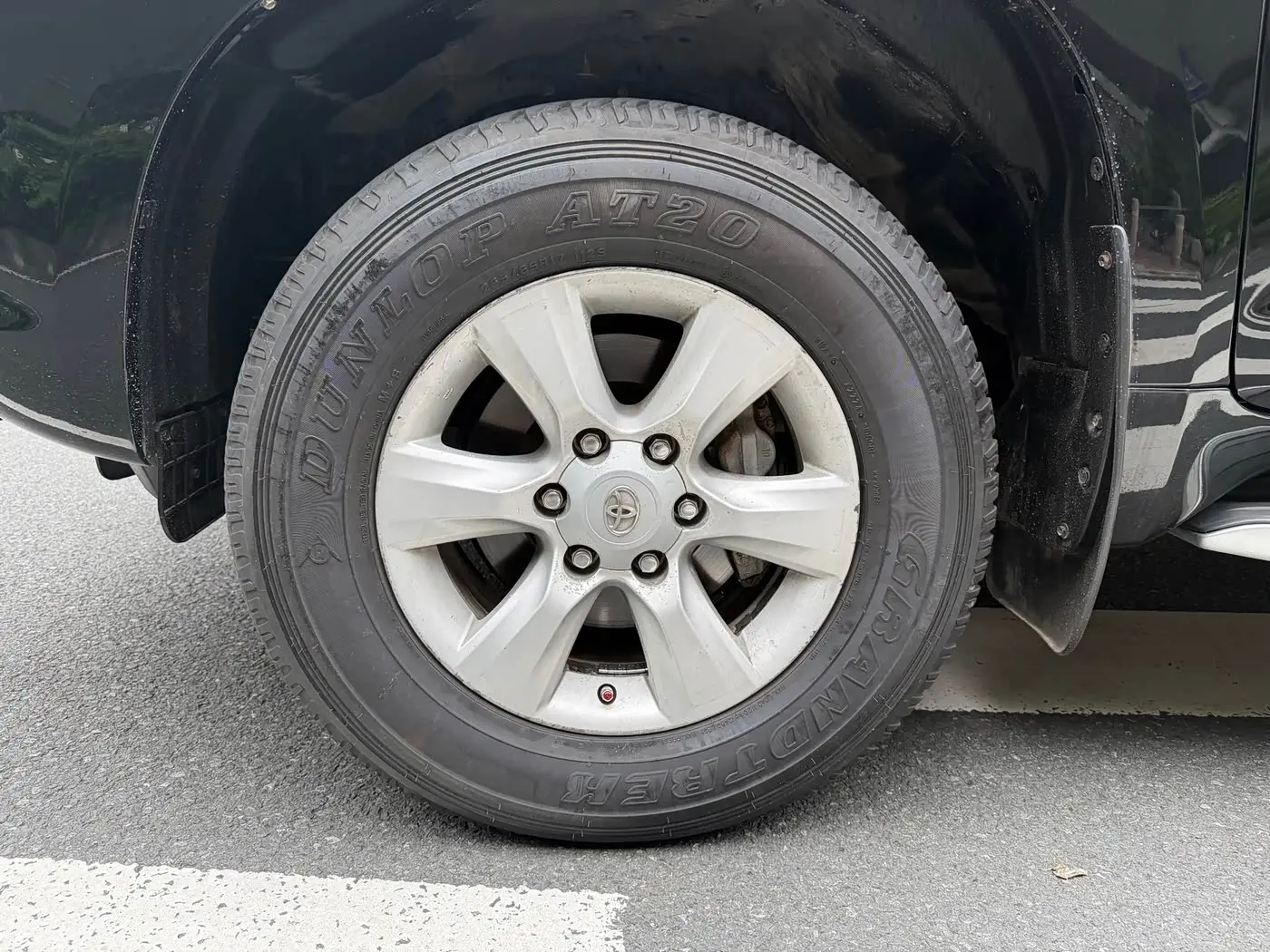 Toyota Prado 2012 — Photo 5/20