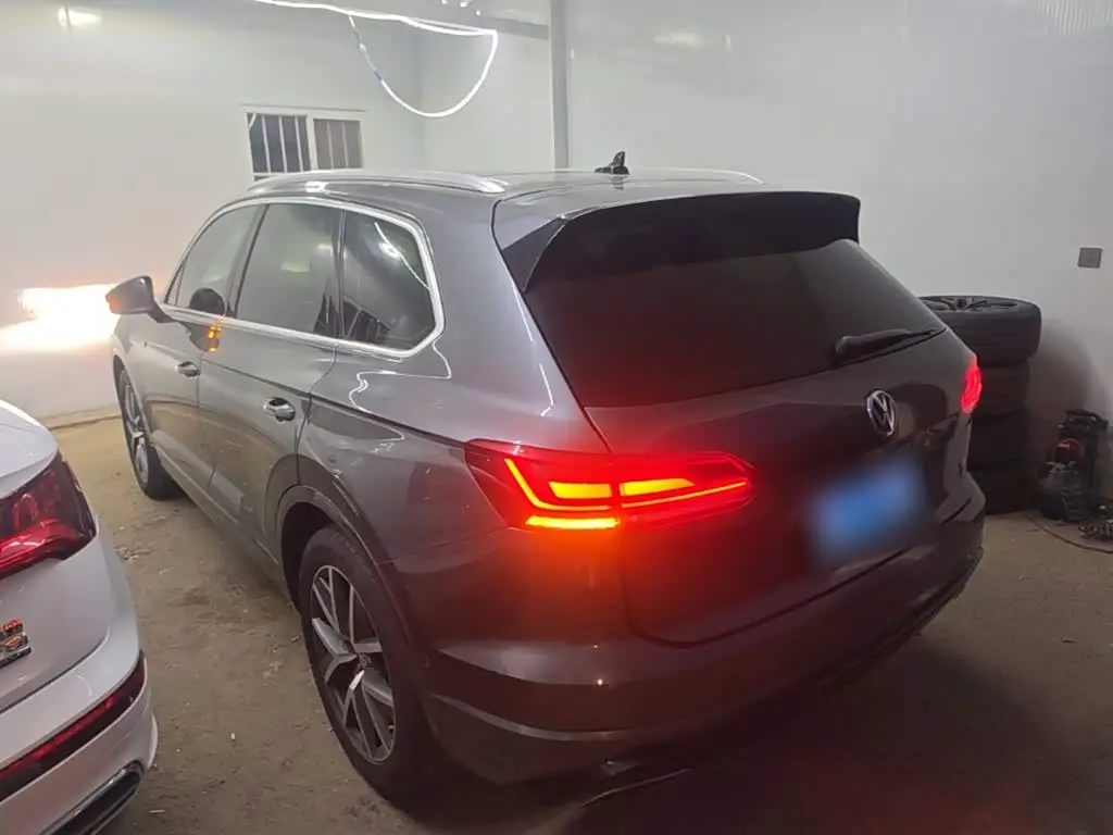 Volkswagen Touareg 2019 — Фото 5/20