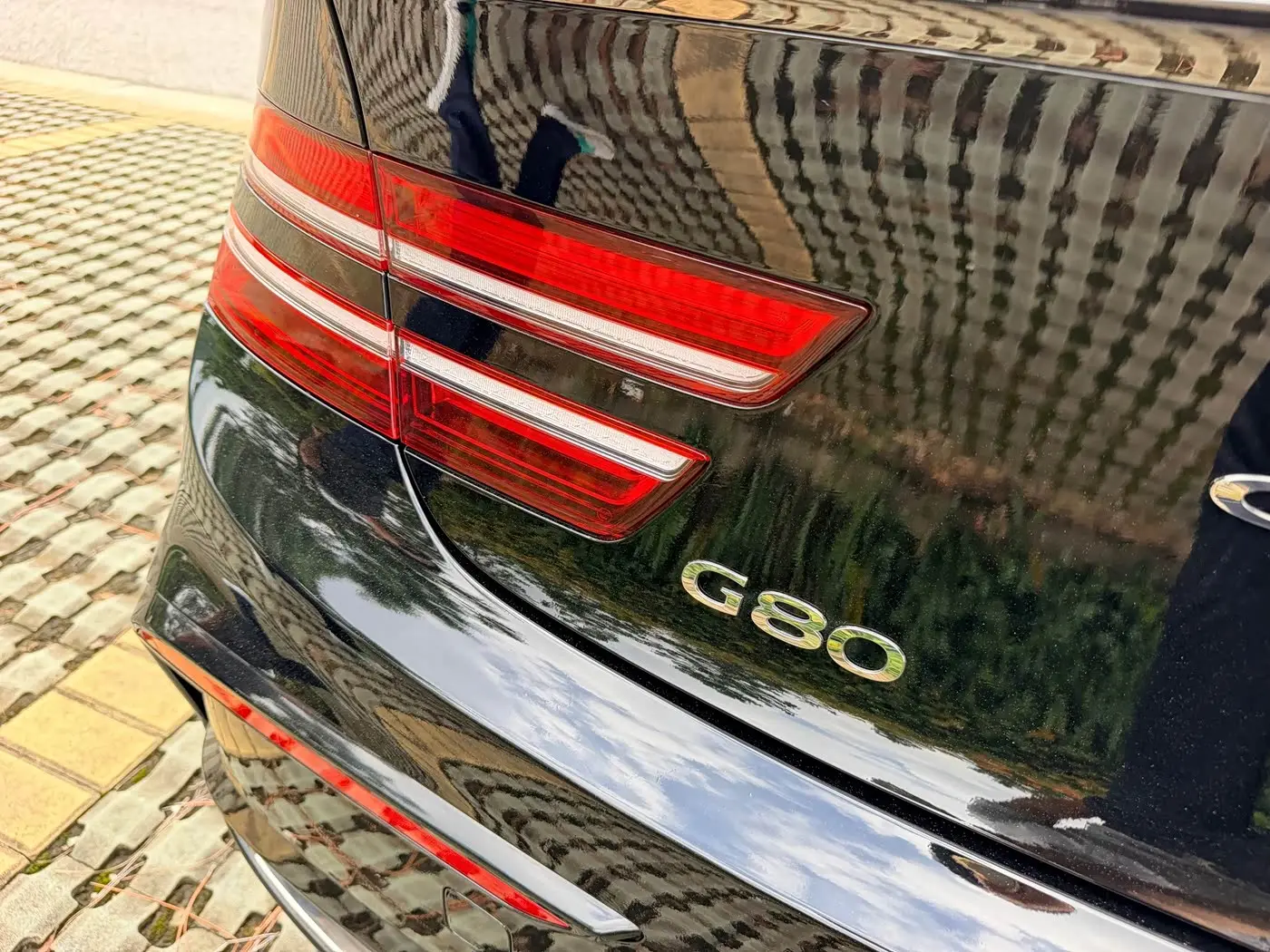 Genesis G80 2024 — Photo 18/20