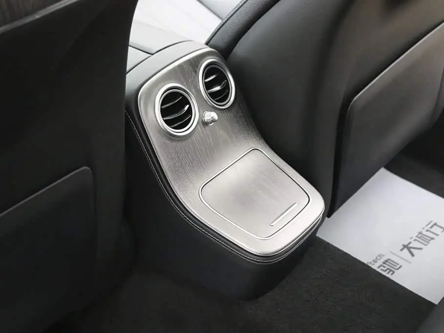 Mercedes-Benz E-Class 2023 — Şəkil 19/20