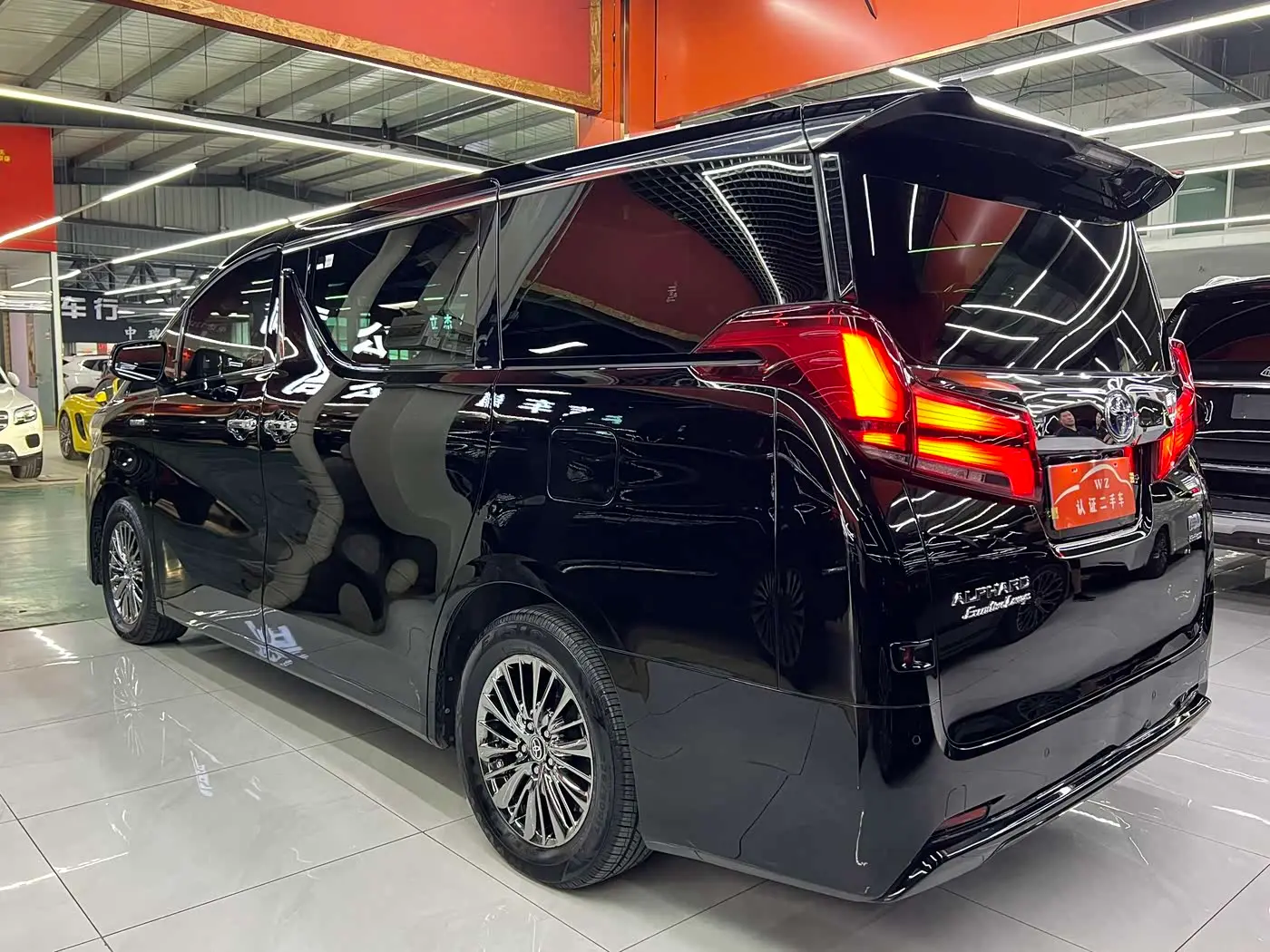 Toyota Alphard 2020 — Photo 9/9
