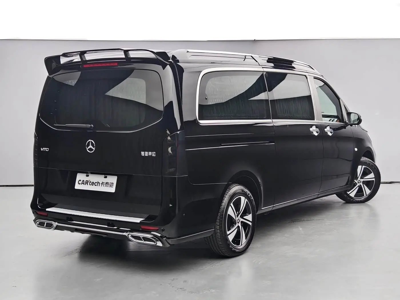 Mercedes-Benz Vito 2026 — Photo 4/20