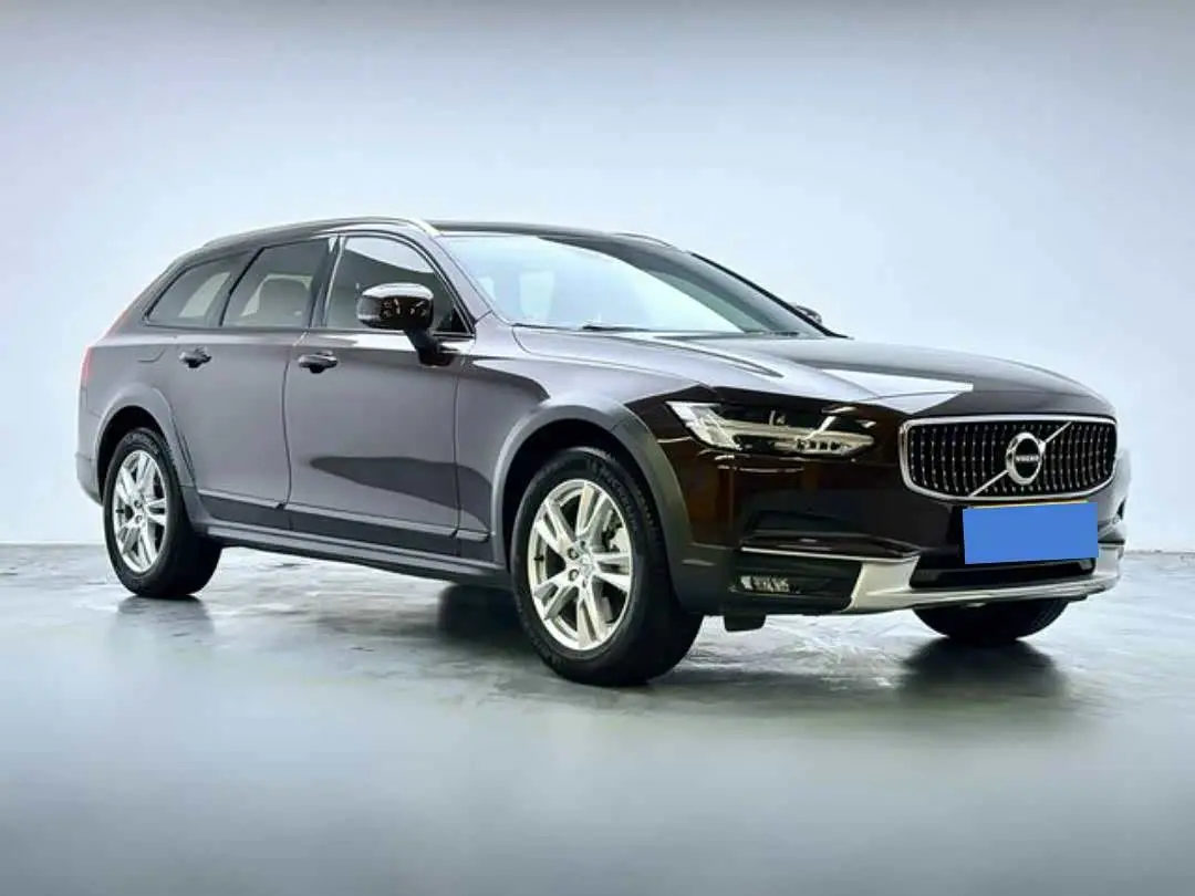 Volvo V90 2019 — Фото 3/15