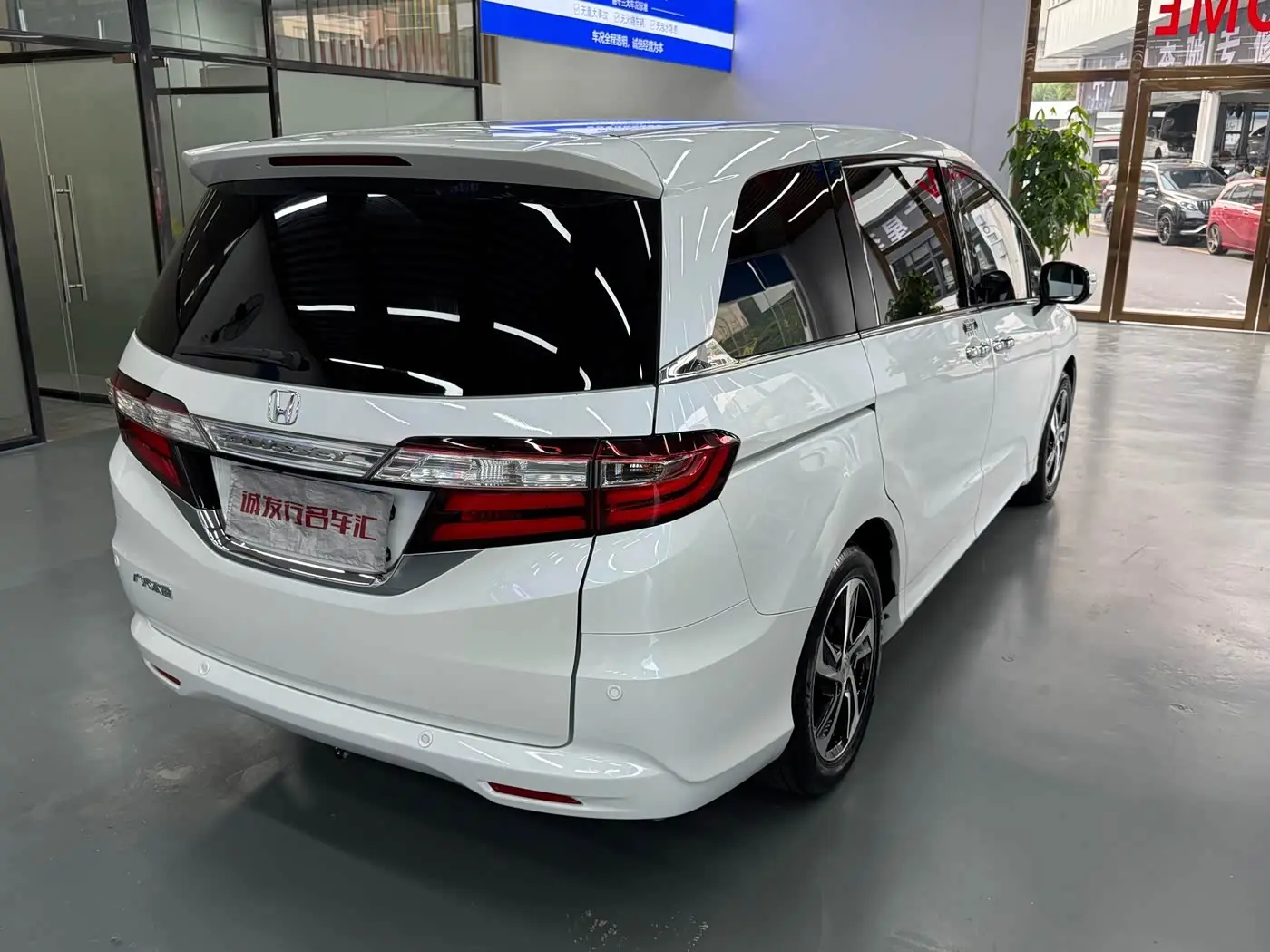 Honda Odyssey 2018 — Photo 15/15
