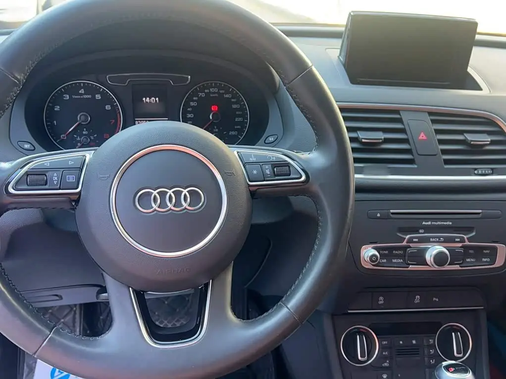Audi Q3 2018 — Şəkil 10/11