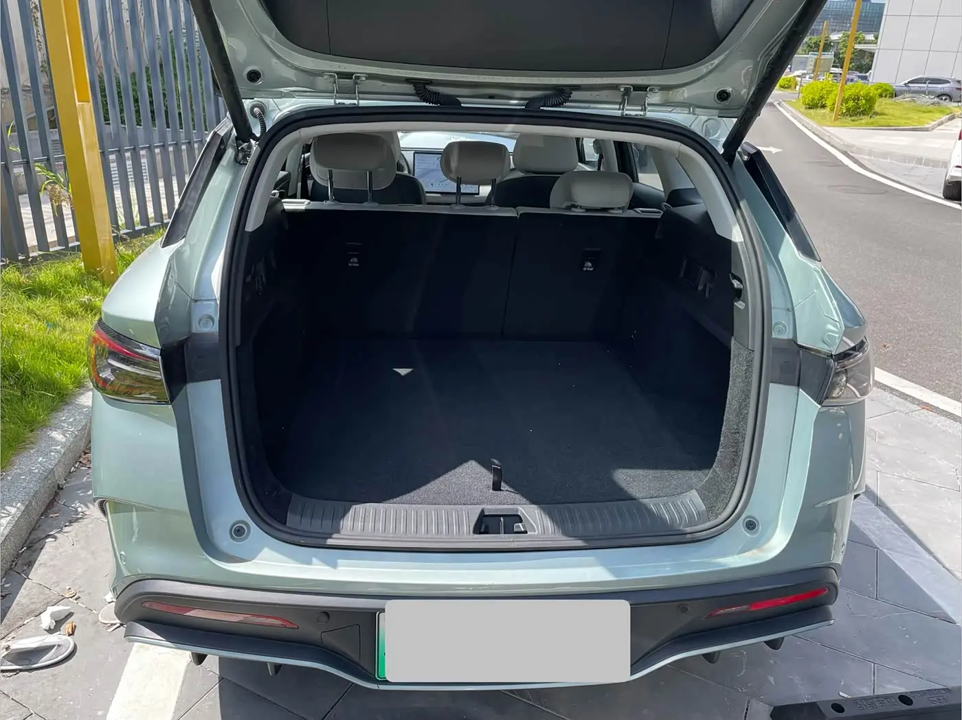 BYD Seal 06 DM-i Touring 2025 — Фото 15/15