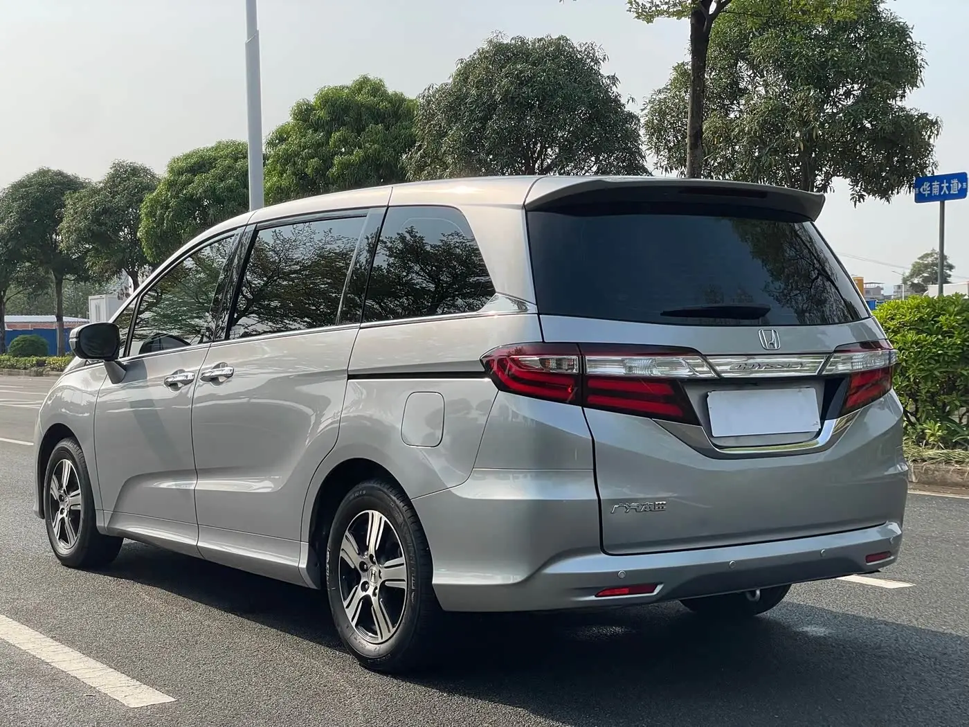 Honda Odyssey 2018 — Şəkil 7/20