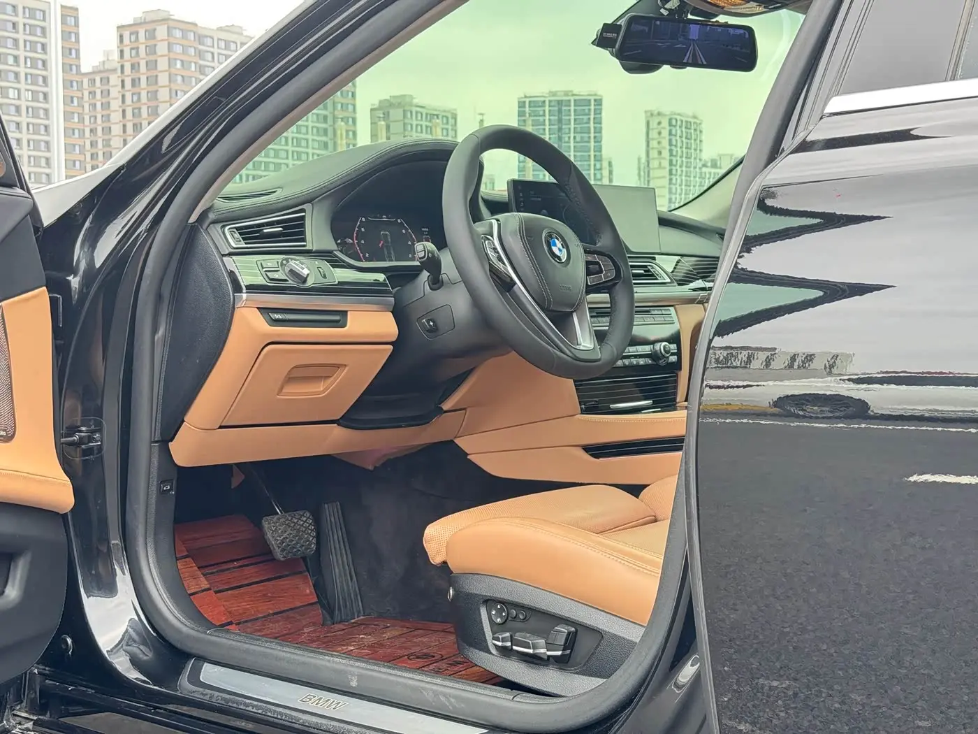 BMW 7 Series 2010 — Photo 10/20