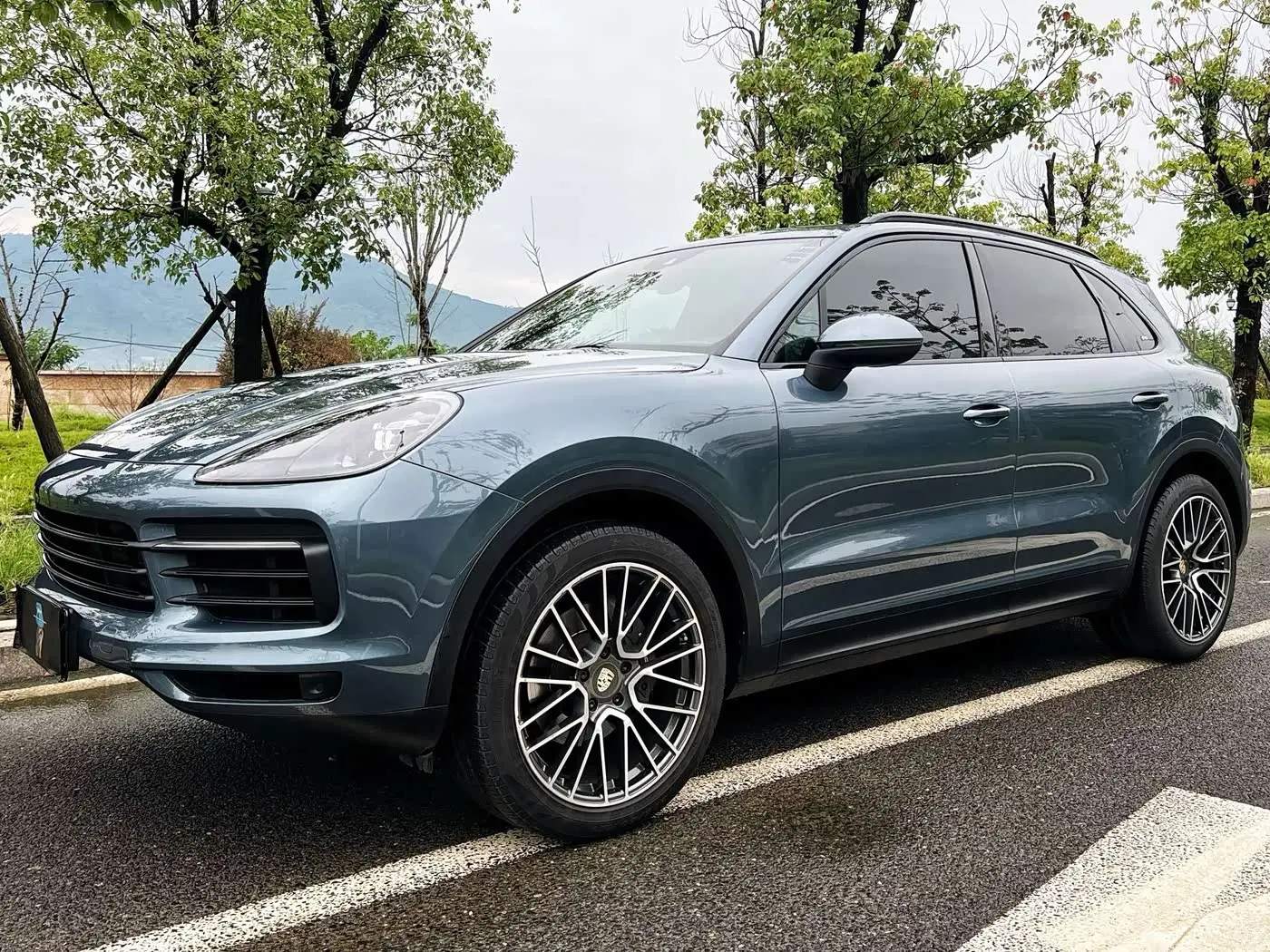 Porsche Cayenne 2019 — Фото 1/9
