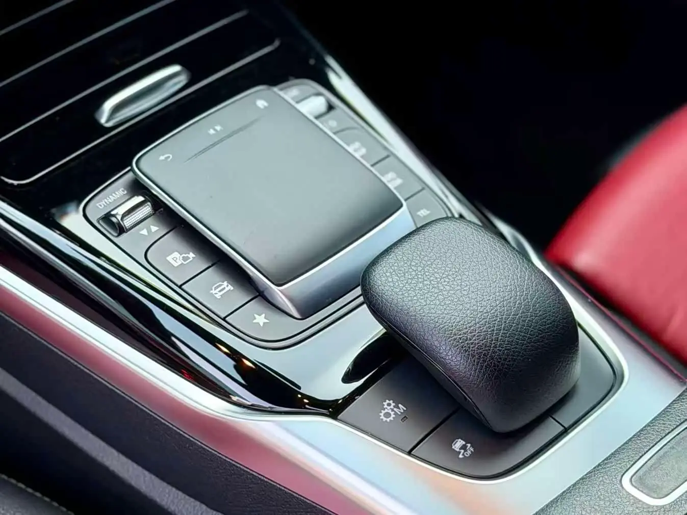 Mercedes-Benz CLA AMG 2021 — Фото 12/18