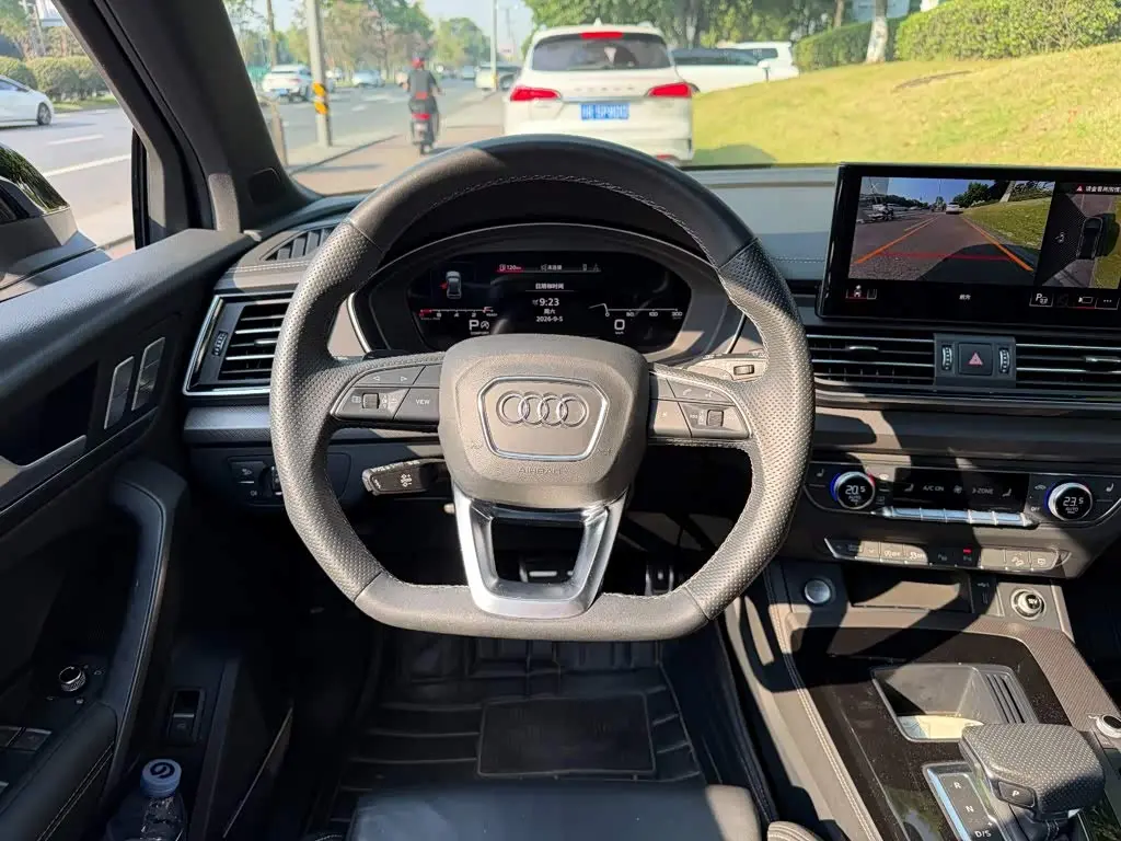 Audi Q5L 2024 — Şəkil 14/14