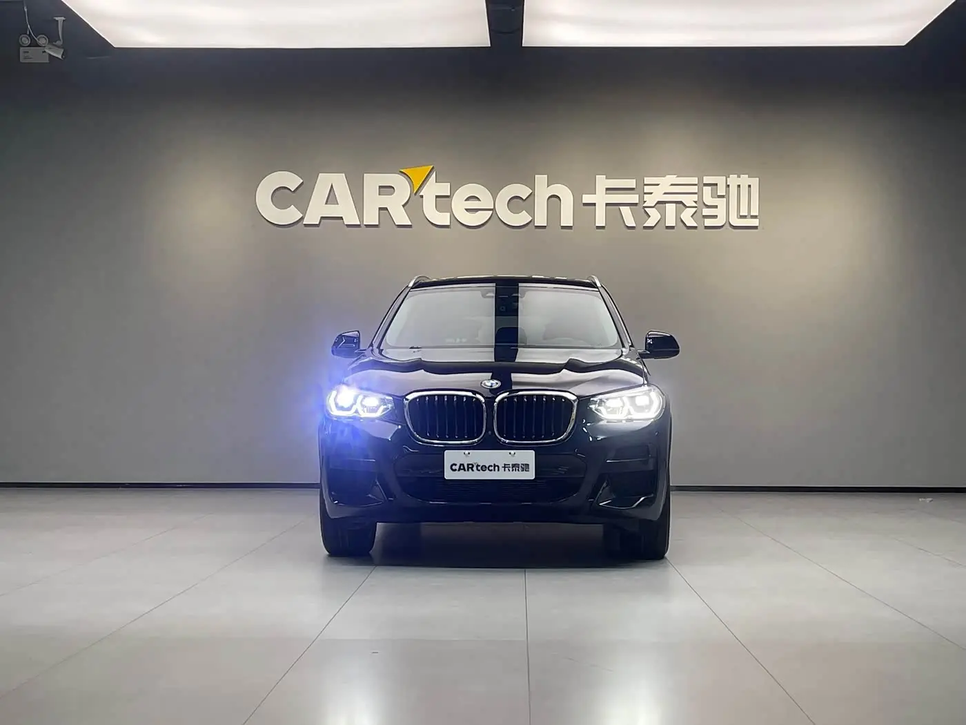BMW X3 2021 — Photo 2/20