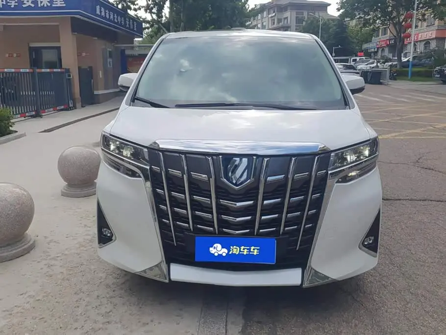 Toyota Alphard 2020 — Photo 2/16