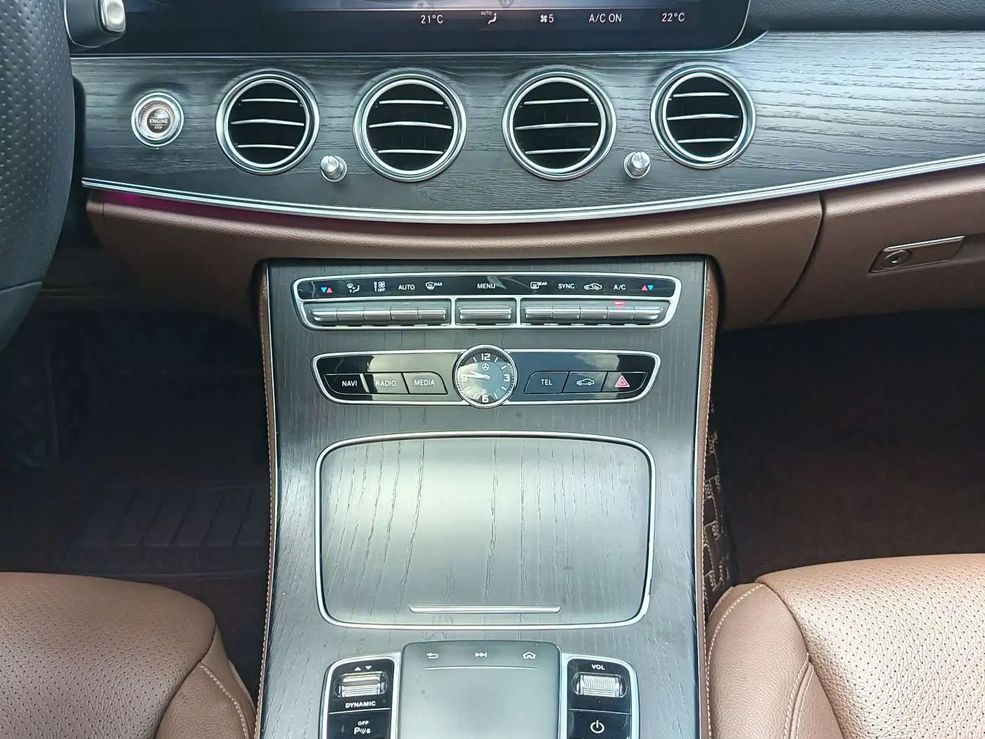 Mercedes-Benz E-Class 2020 — Şəkil 17/20