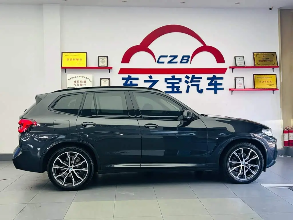 BMW X3 2022 — Photo 8/20