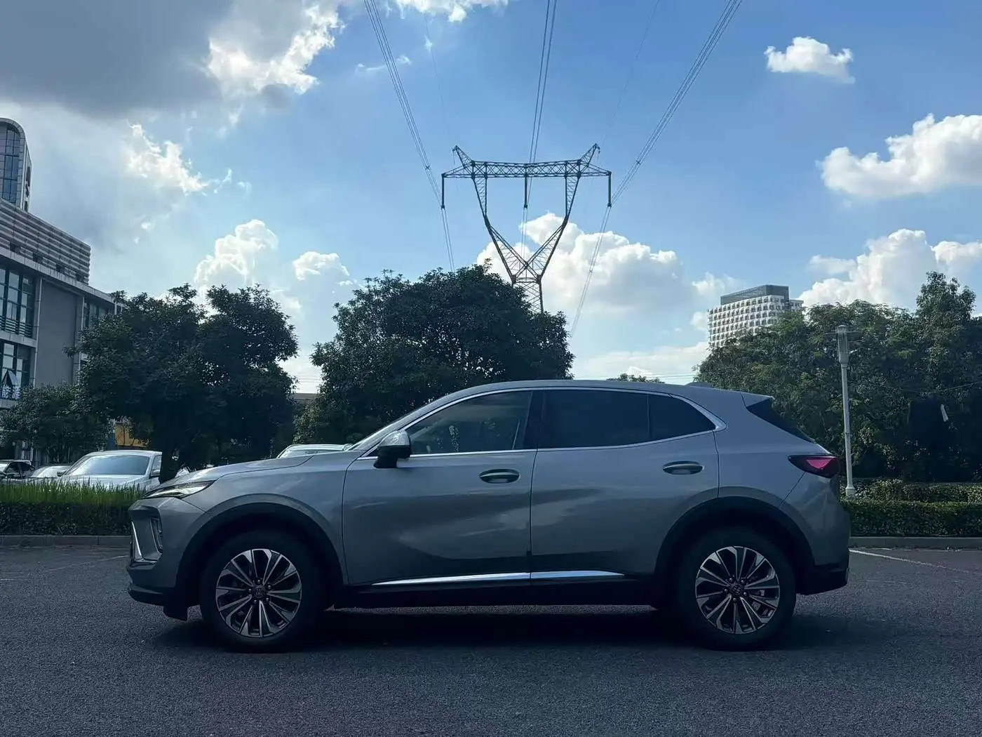 Buick Envision S 2025 — Фото 2/9