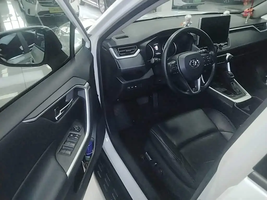 Toyota Wildlander 2020 — Фото 12/20