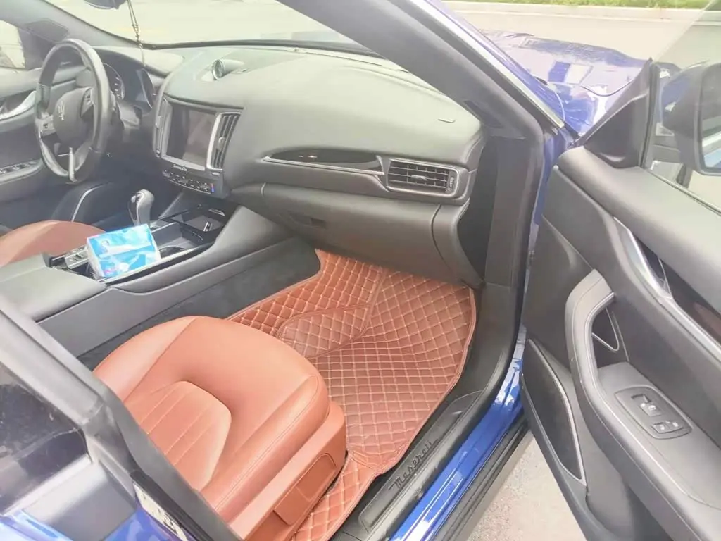 Maserati Levante 2018 — Şəkil 13/13