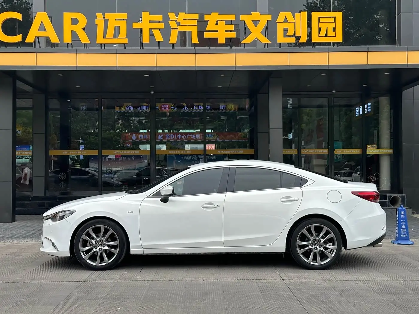 Mazda Atenza 2019 — ფოტო 7/20