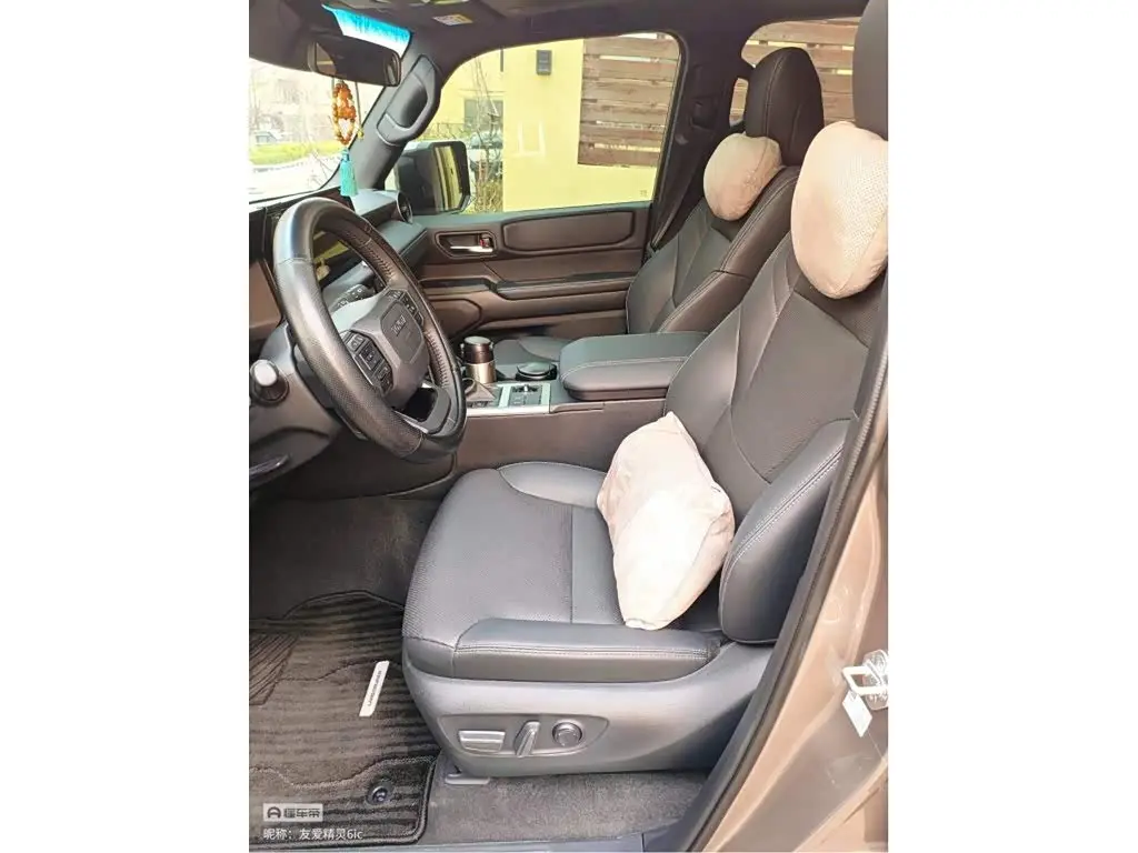 Toyota Prado 2026 — Photo 3/7