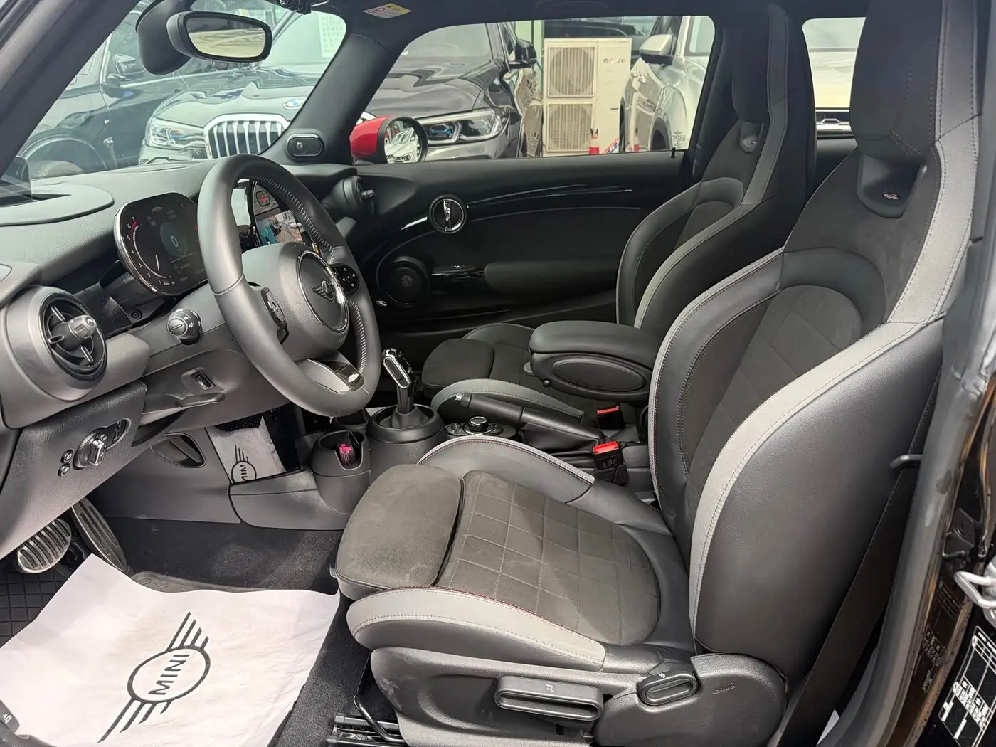 MINI JCW 2022 — Şəkil 11/19