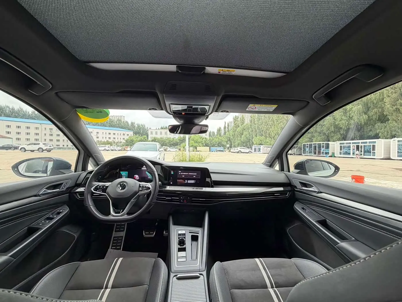 Volkswagen Golf 2022 — Photo 16/20
