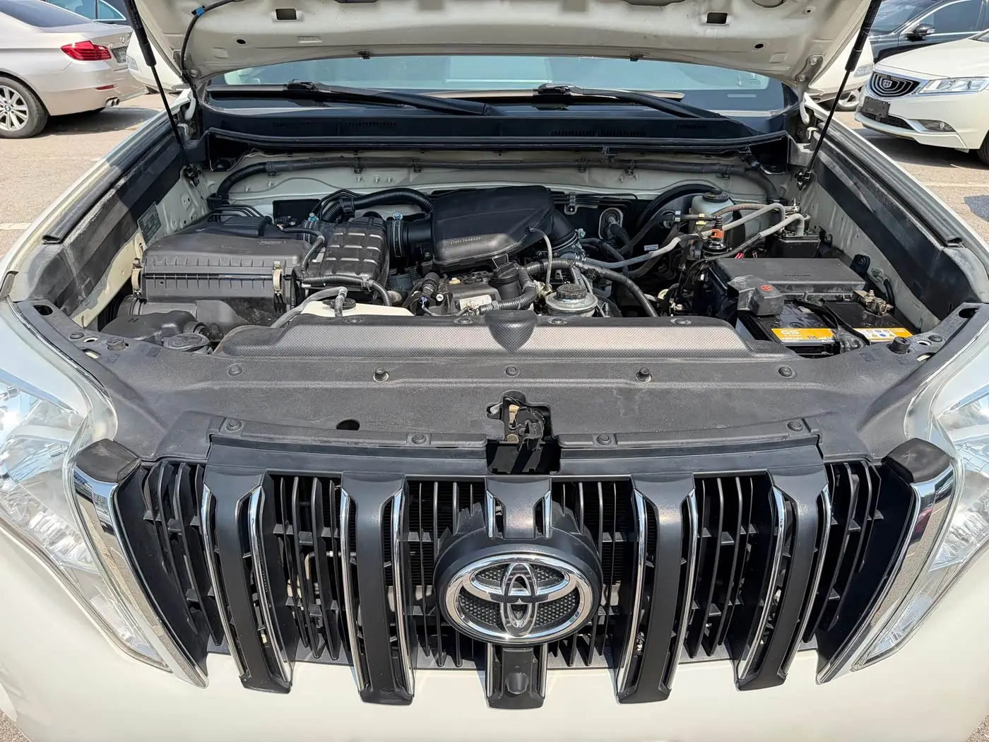 Toyota Prado 2016 — Photo 4/20
