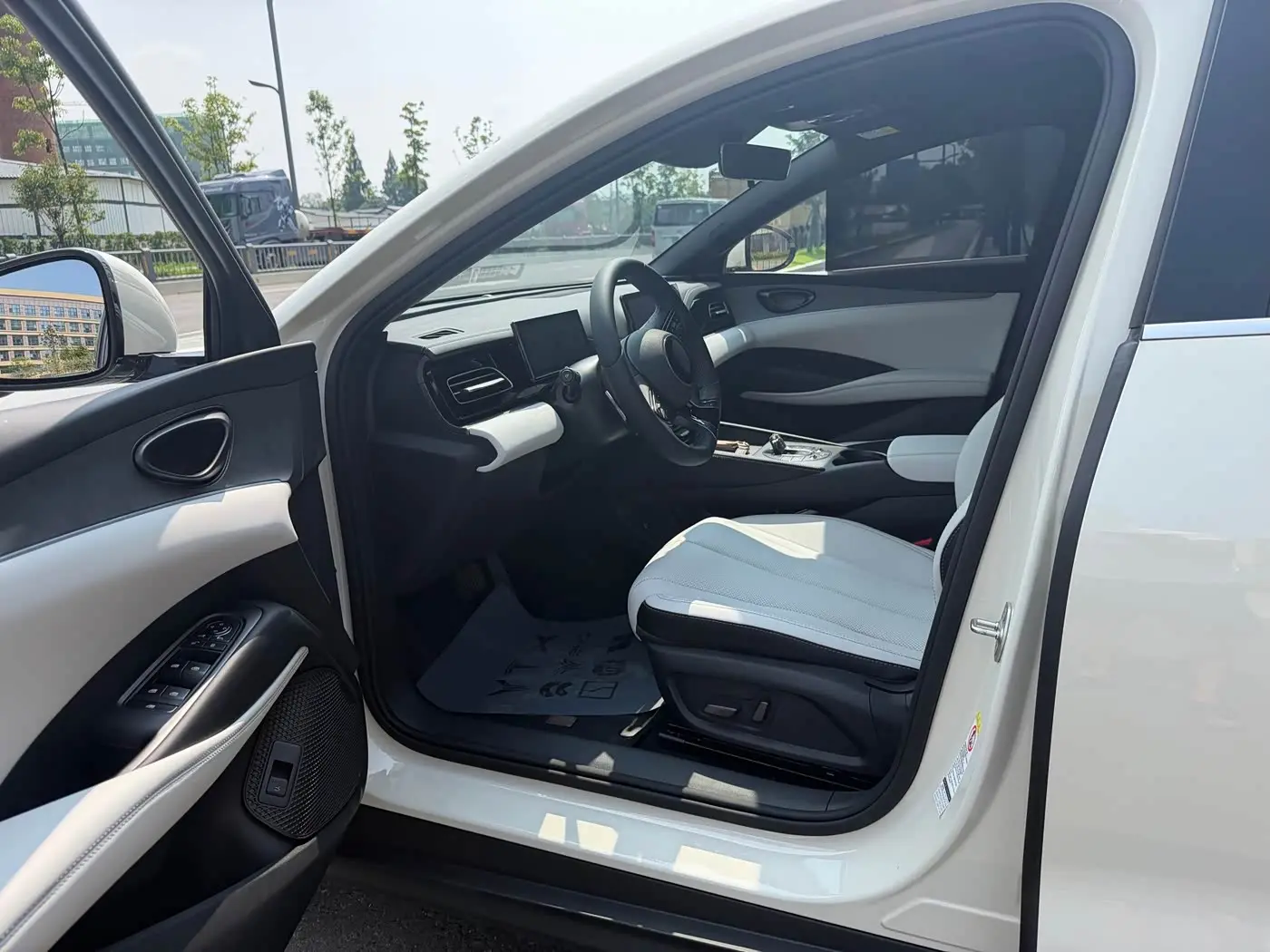 BYD Seal 06 New Energy 2025 — Фото 9/20