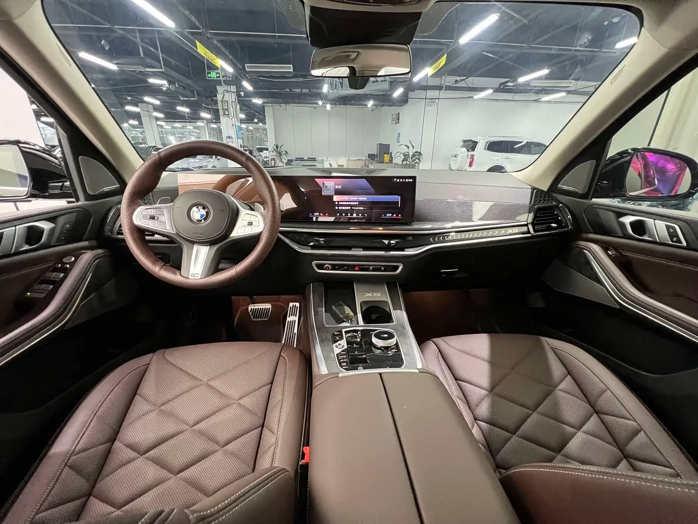 BMW X5 2025 — Photo 8/12