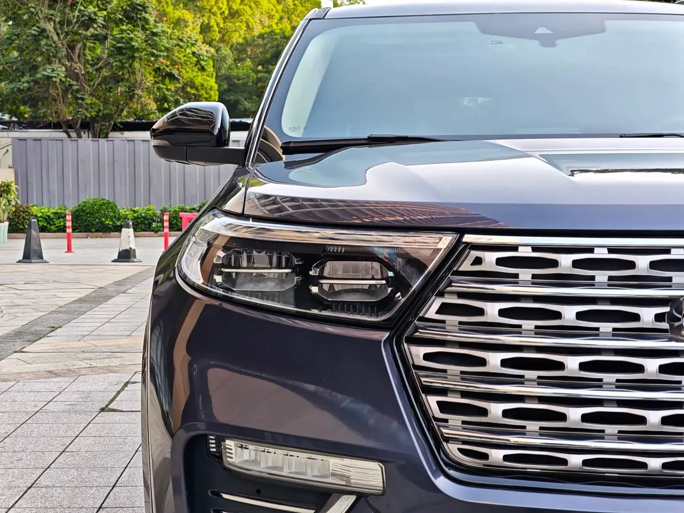 Ford Explorer 2021 — Photo 4/16