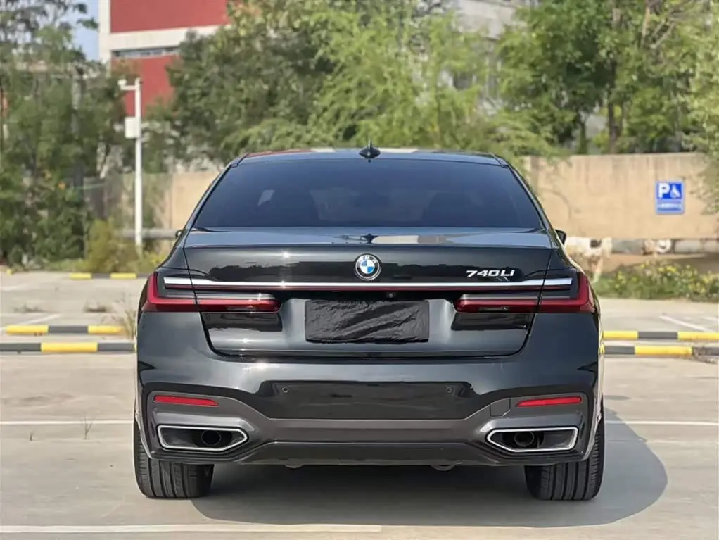 BMW 7 Series 2022 — Şəkil 7/11